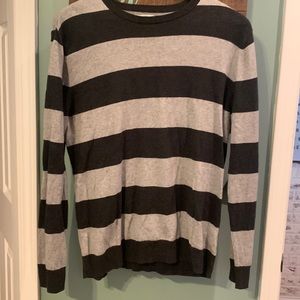 Striped pullover